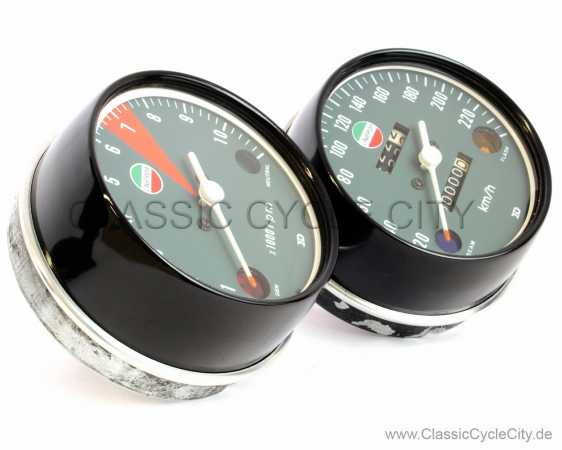 Gehäuse / Becher Set Tachometer und Drehzahlmesser + Bördelringe