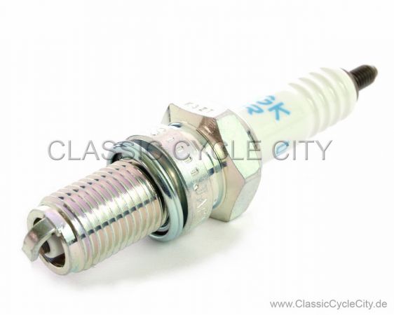 Spark Plug NGK DR7ES / 12 mm