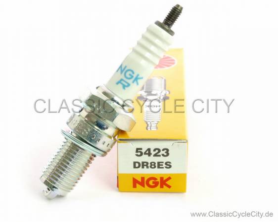 Spark Plug NGK DR8ES / 12 mm