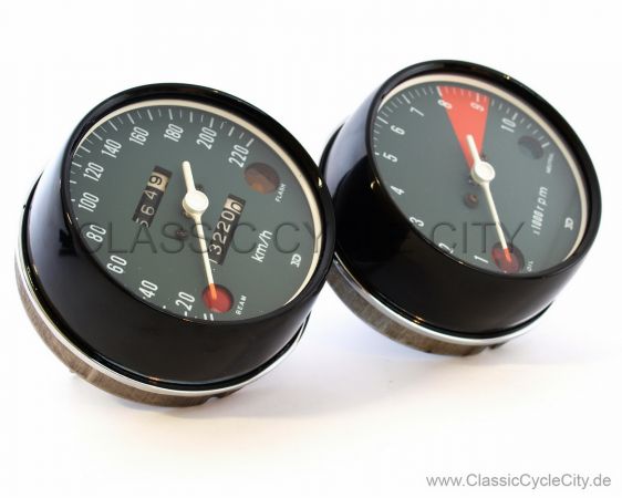 Gehäuse / Becher Set Tachometer und Drehzahlmesser + Bördelringe