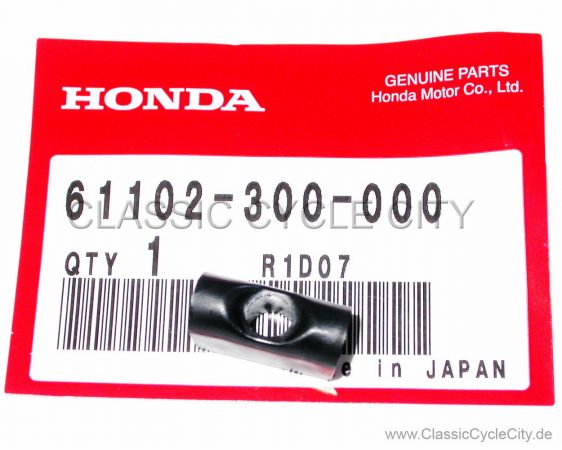 Kunststoffbock (PIECE FENDER) # 61102-300-000