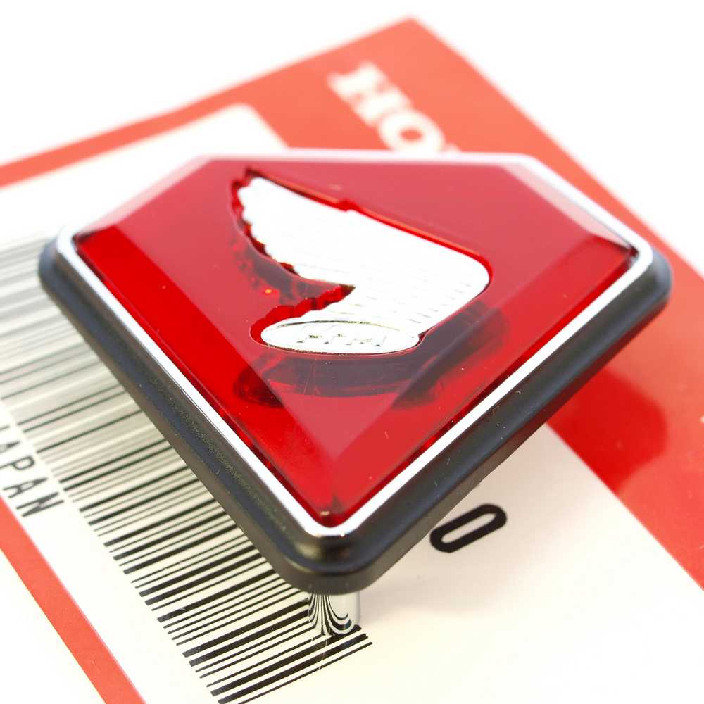 Emblem A Diamant Seitendeckel Rechts (EMBLEM A COVER) # 87127-300-405 (ersetzt 87127-300-030)