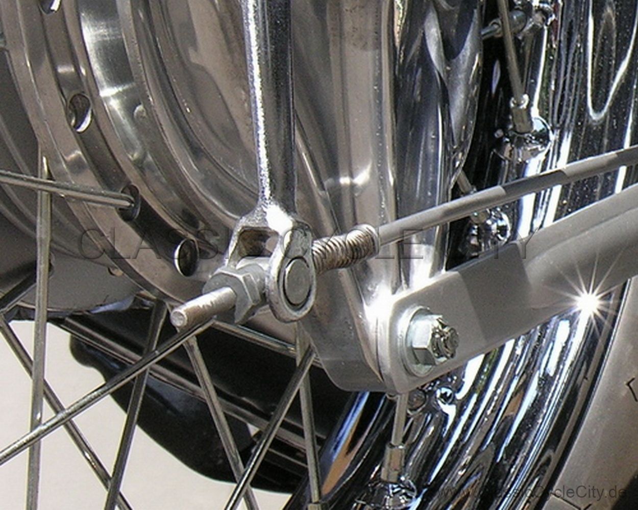 Aufnahme / Führung Bremsgestänge (JOINT BRAKE ARM) # 95015-32001 (ersetzt 43453-250-000)